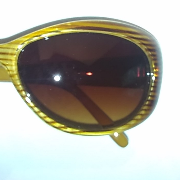 Nine West sunglasses. - Picture 3 of 8